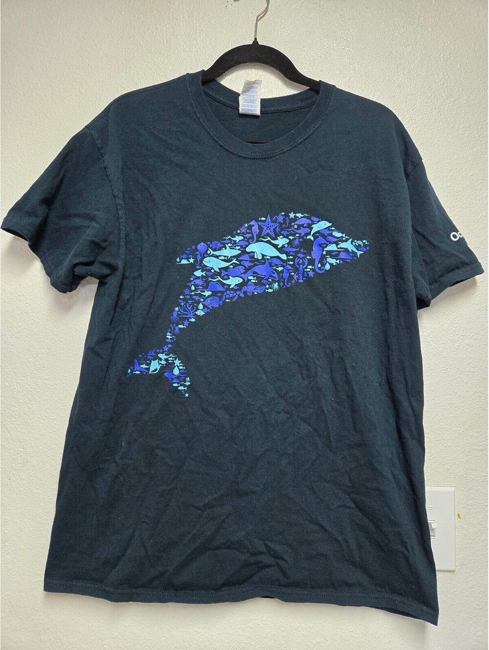 Ocean Conservatory Mens Large Black Humanitarian Marine Dolphin shirt